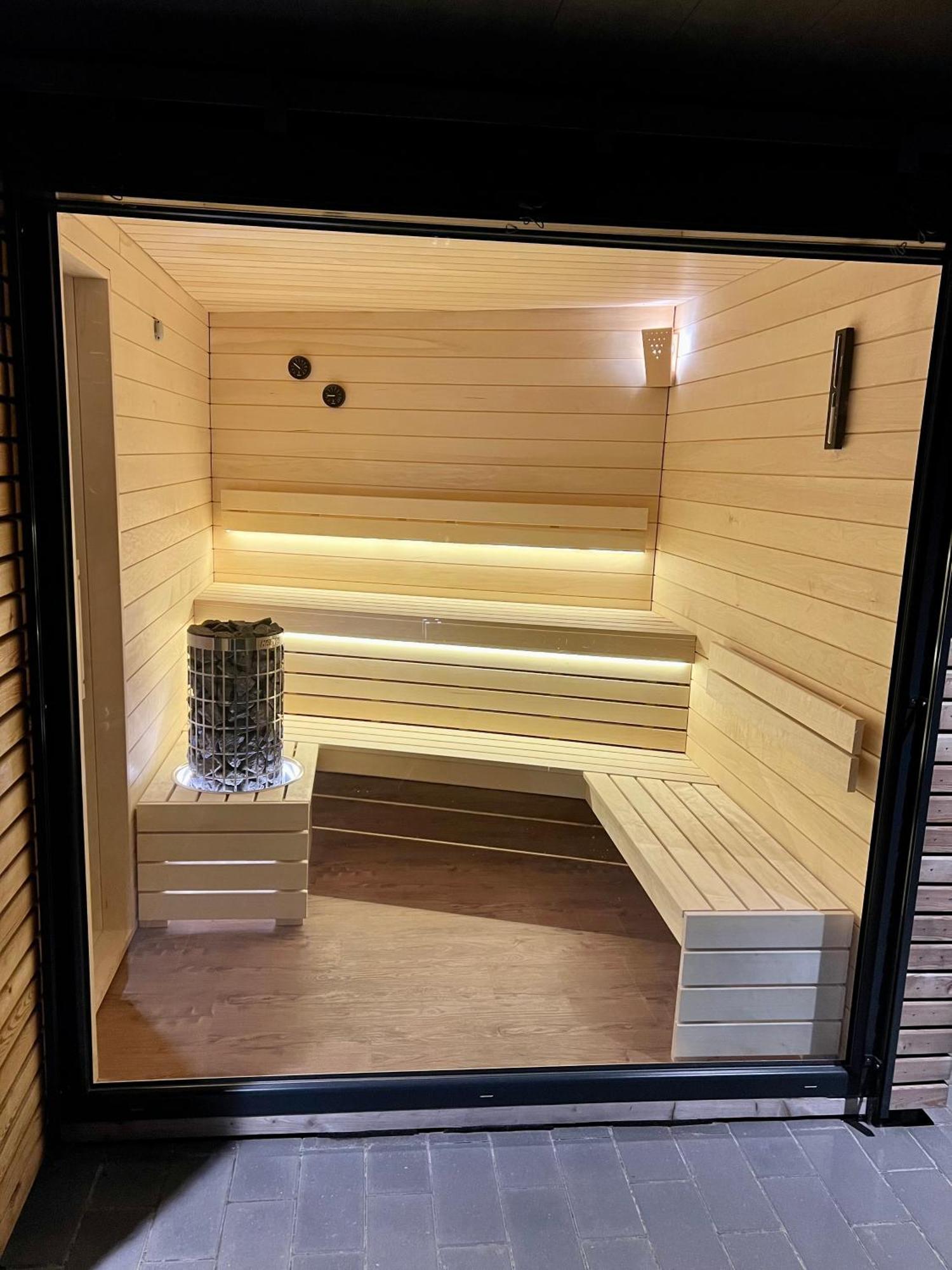 Schoenes Ferienhaus Mit Sauna Am Harkebruegger See In Der Naehe Von Oldenburg Barssel  Kültér fotó
